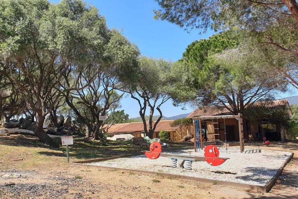 Mini Villa 72, Residence Avec Piscine. Serra-di-Ferro  Zewnętrze zdjęcie
